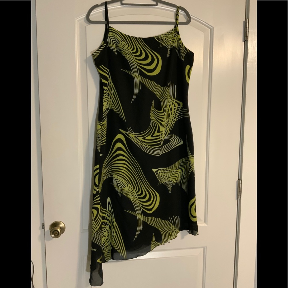 Super flattering party dress
